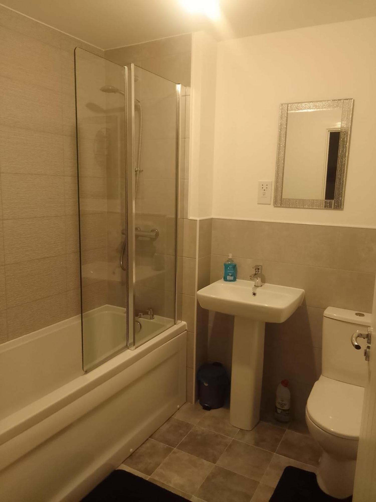 Ideal Home & Cottage Inviting 4 Bedroom Apartments Walsall Zewnętrze zdjęcie