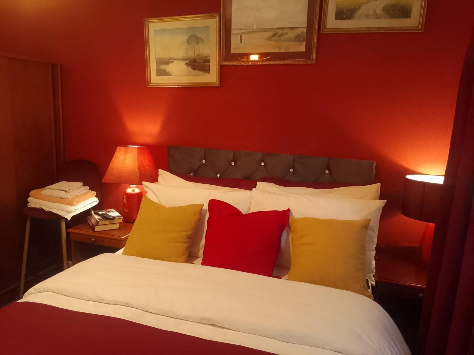 Ideal Home & Cottage Inviting 4 Bedroom Apartments Walsall Zewnętrze zdjęcie